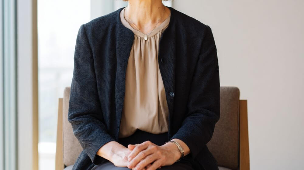 実家の片付けにうんざりした経験を語る富田佐保子さん
